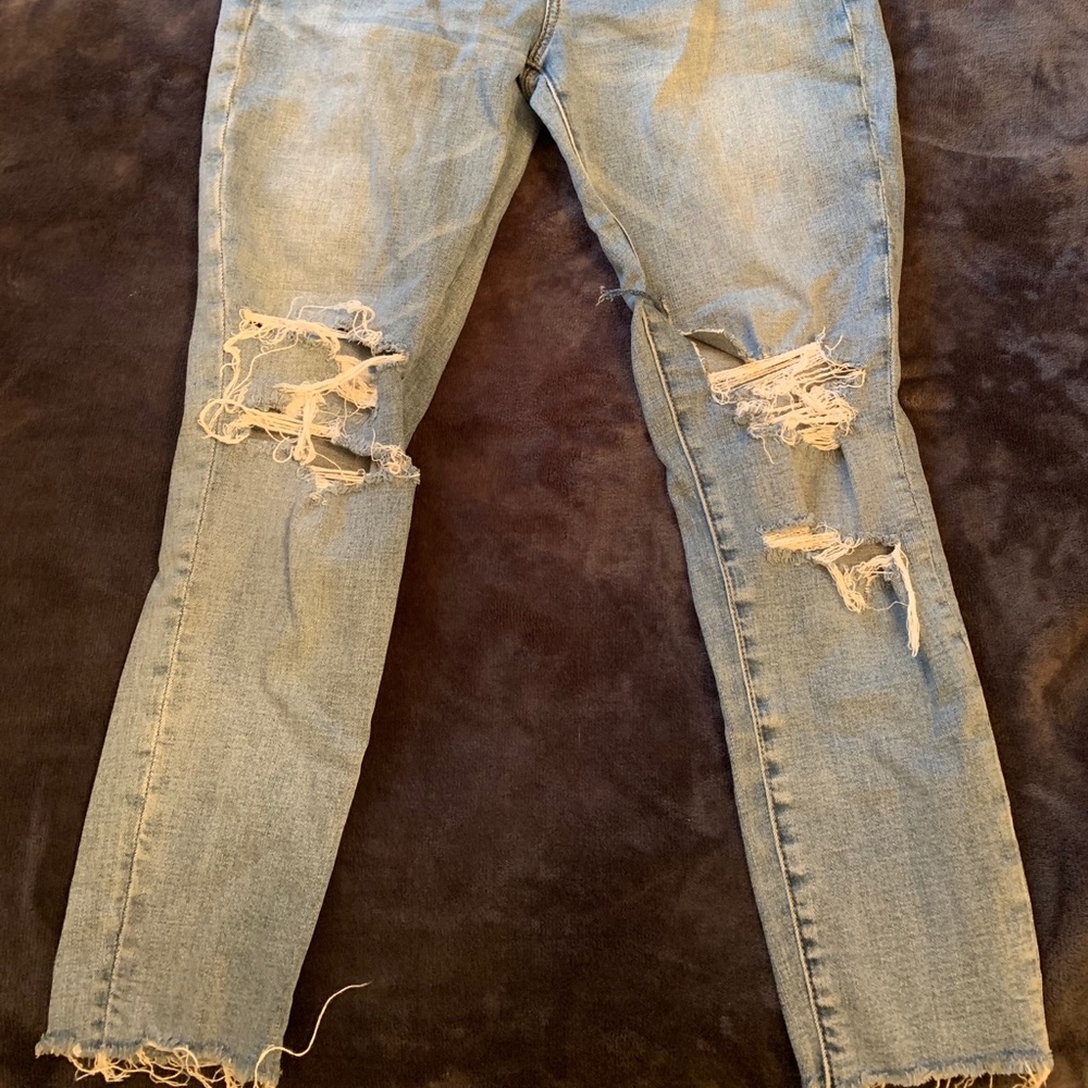 American eagle ripped jeans
